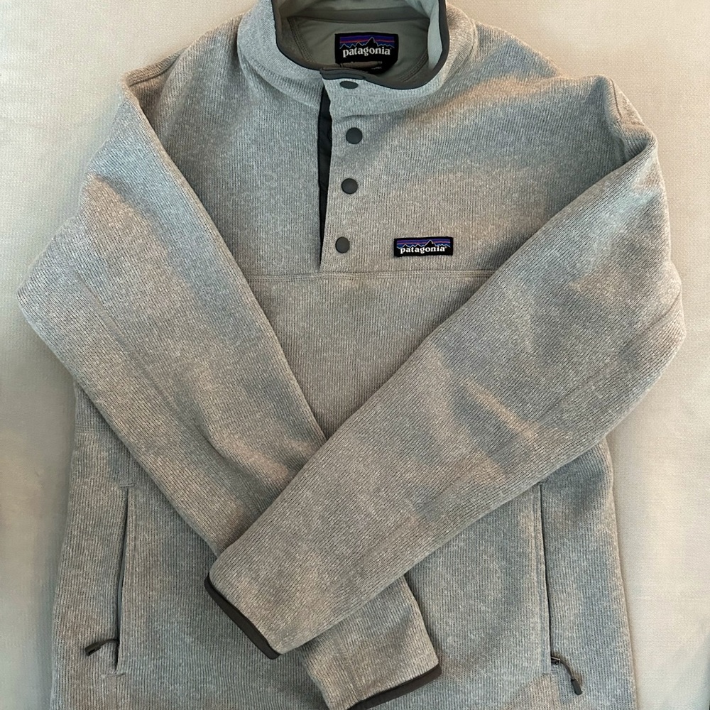 Woman’s Patagonia fleece pullover